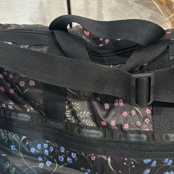 LeSportsac Medium Weekender Bag Tote multicolor - Picture 12 of 14